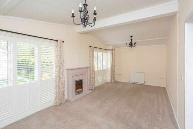 Bungalow for sale in Chandlers Lane, Chandlers Cross, Rickmansworth, Hertfordshire