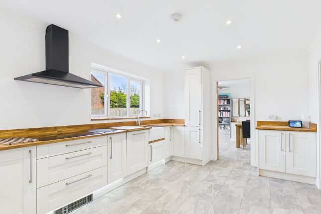 Tippitiwitchet Cottage, Hall Road, Outwell photo 3