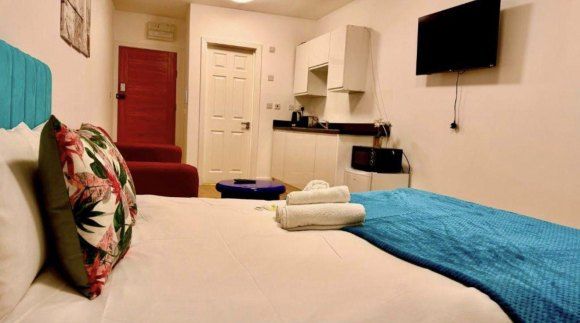3A, Golders Green Road, London photo 2