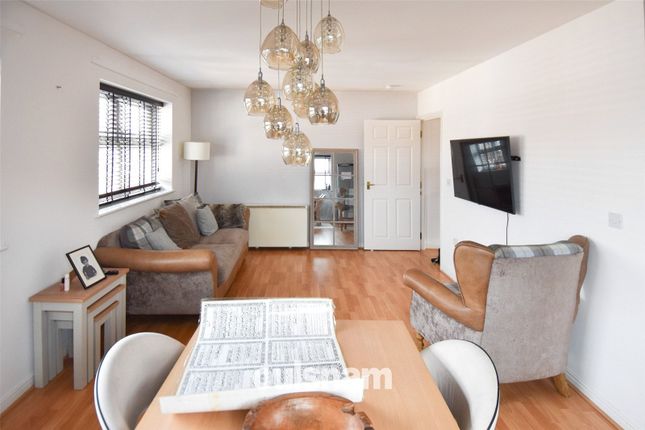 Flat for sale in Ratcliffe Avenue, Birmingham, West Midlands