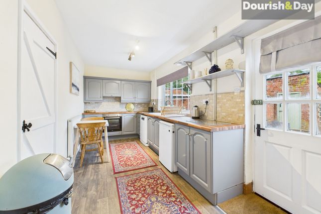 3 Brooklands Chester Road, Whitchurch photo 4