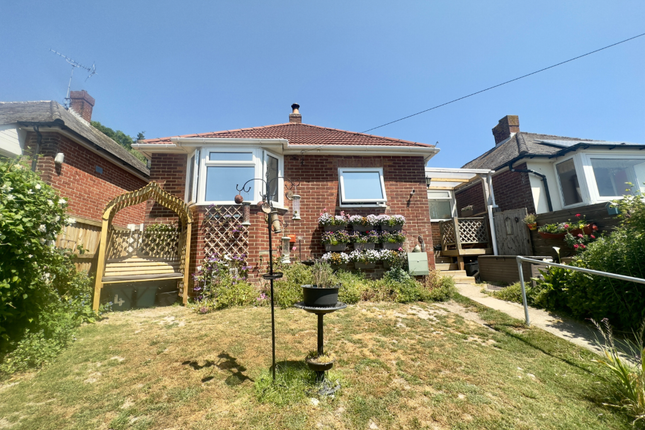 Bungalow for sale in Queens Avenue, Dover
