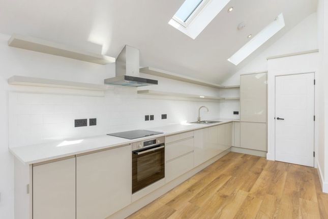 Flat 5, 1, Bradford Street, Tonbridge photo 4