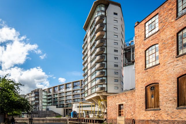Flat for sale in Canal Street, Nottingham
