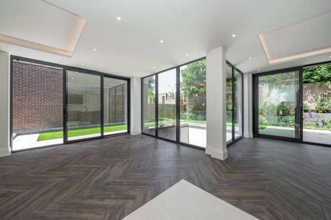 House C, 6, Castlebar Hill, London photo 4