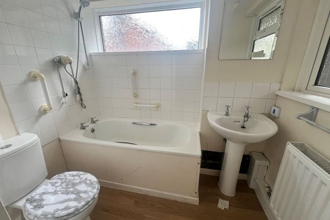 Flat 1 Madge Court, Tavistock photo 4