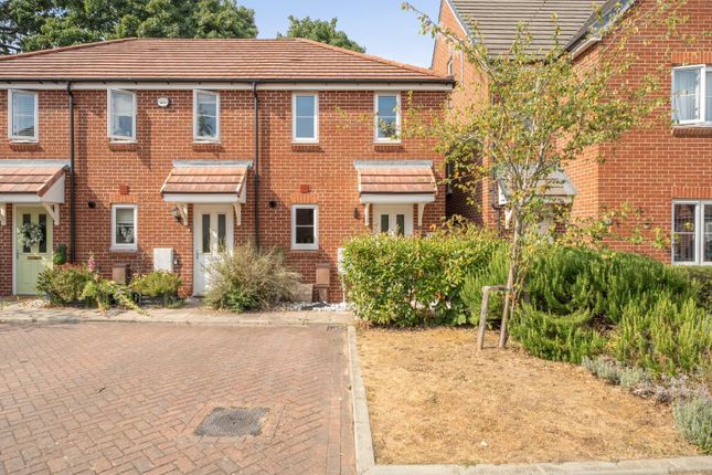 2-bed house on 27, Taylor Close, Waterlooville, £270,000