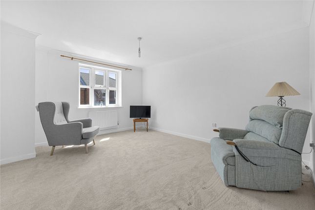 7, Hanger Court, Woking photo 4