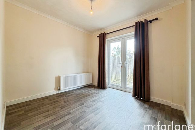 18 Mulberry Grove, Swindon photo 3