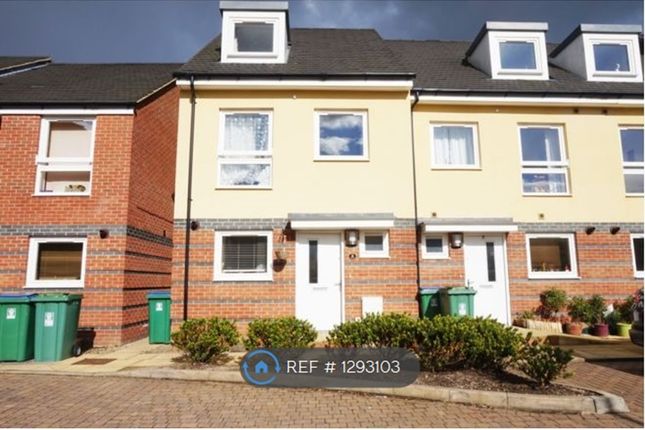 Thumbnail Terraced house to rent in Raven Close, Watford