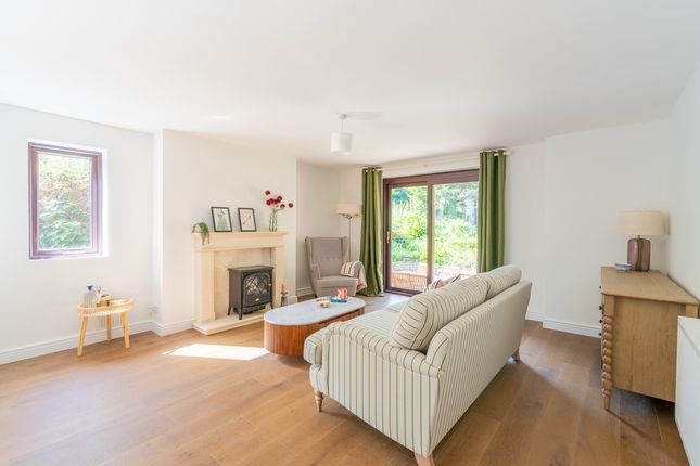 4, Dunley Gardens, Stourport-on-Severn photo 4