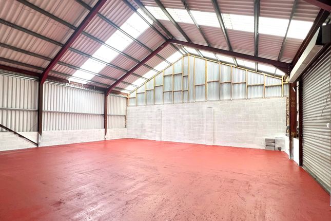 Light industrial to let in Stretton Court, Telford