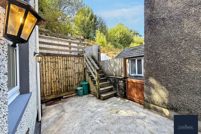 27 Oakfield Terrace, Tonypandy photo 4