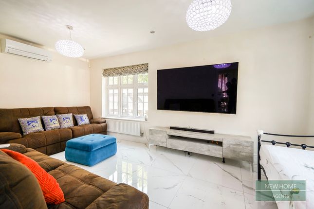 1, Dowson Drive, Leeds photo 5