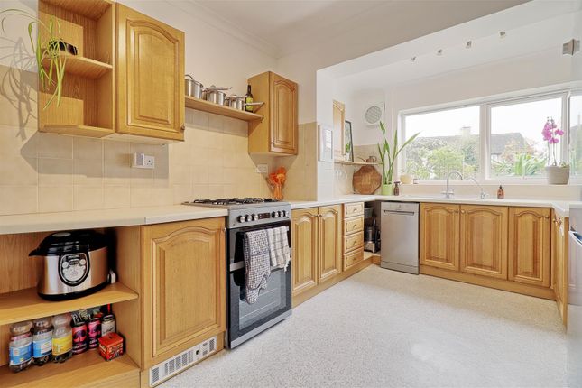 19, Izaak Walton Way, Cambridge photo 3