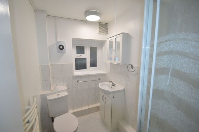 131 Penn Road, Stevenage photo 4