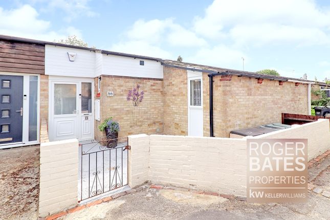 Thumbnail Bungalow for sale in Wimbish End, Basildon, Essex