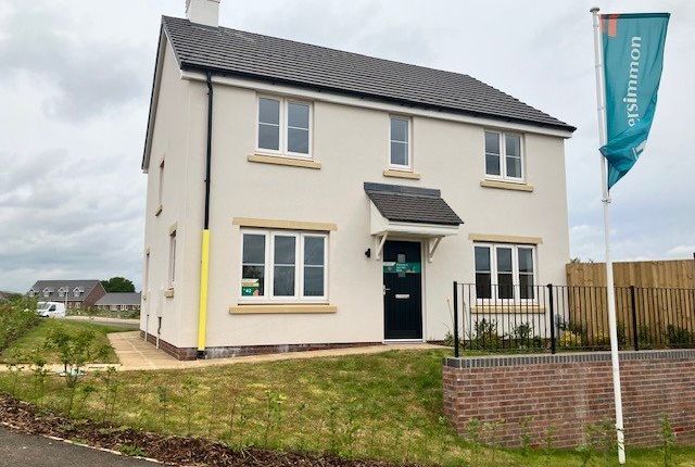 Thumbnail Detached house to rent in Platinum Way, Cullompton
