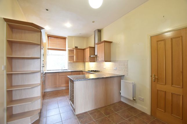 Flat 6 Prospect House, Grove Close, Epsom, Epsom photo 2