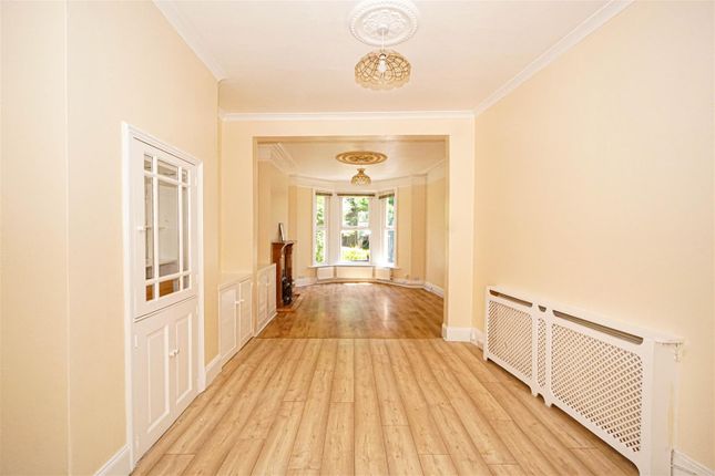 15, Linton Crescent, Hastings photo 2