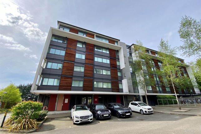Flat for sale in Lexington Court, Broadway, Salford