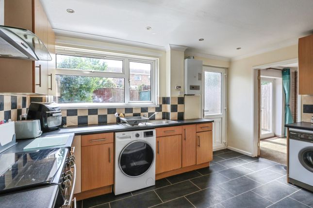 54, Junction Road, Dorset photo 4