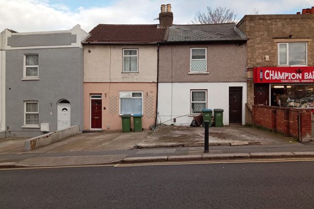 Flat to rent in Lakedale Road, Plumstead