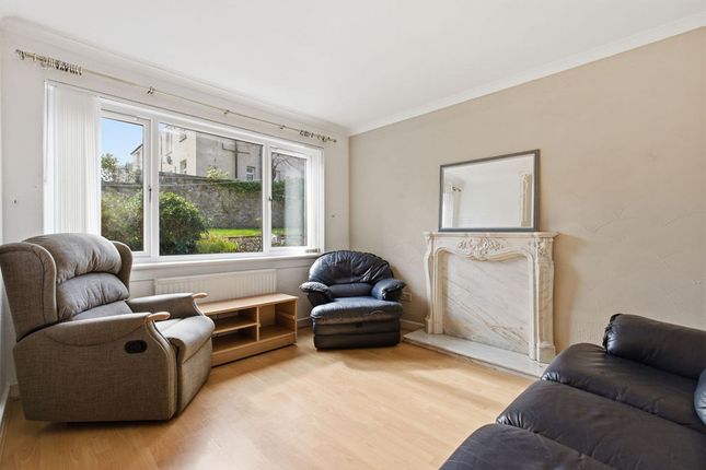 3 Bankside Avenue, Johnstone photo 2