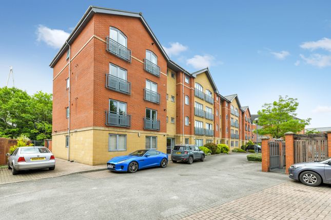 2 bed flat for sale in Wharf Road, Nottingham NG7
