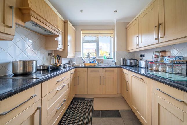 21 Byland Drive, Maidenhead, Maidenhead photo 4