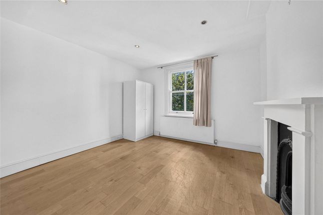Second & Third Floor Flat, 47, Nevern Square, London photo 4