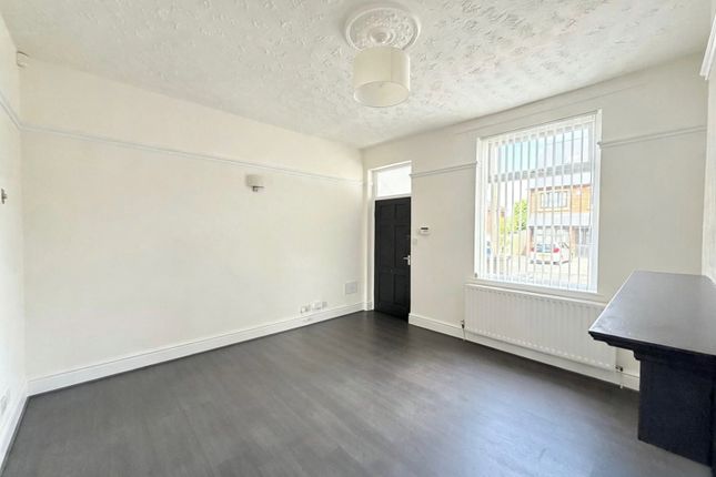 15, Rowbotham Street, Hyde photo 3