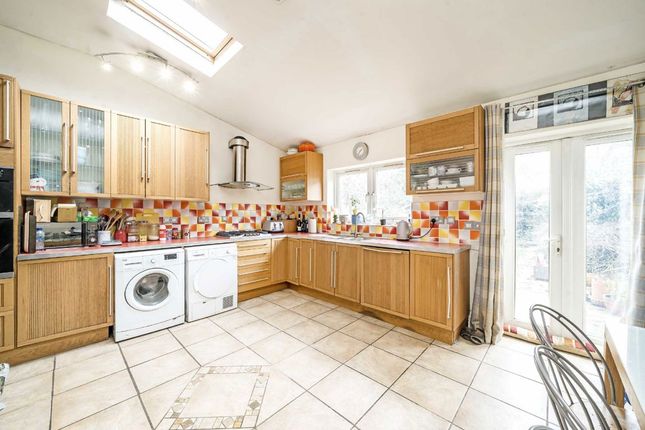 79, Kingsley Avenue, London photo 4