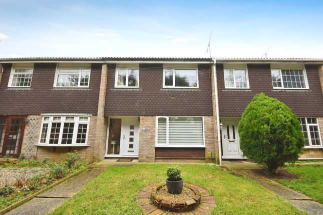 Terraced house for sale in Dorset Avenue, Great Baddow, Chelmsford