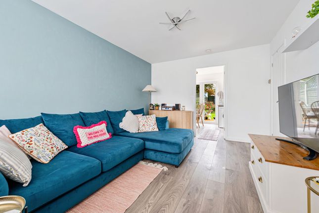 7, Lombardy Close, Weston-Super-Mare photo 2