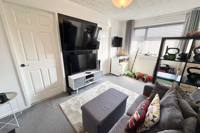 30, The Spinney, Cleveleys photo 2