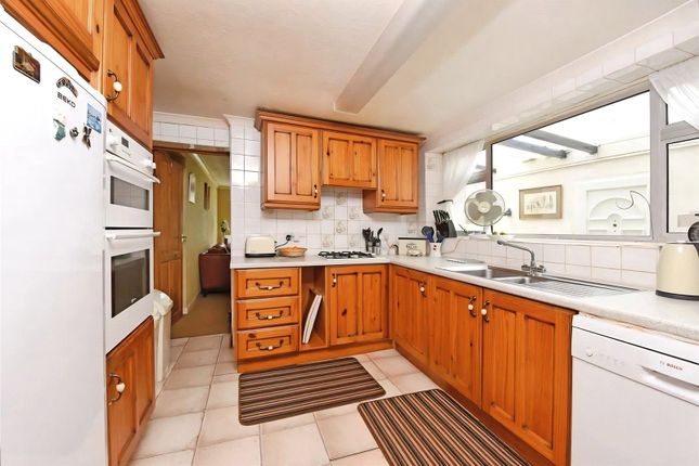 Rose Villa, 360, Yorktown Road, Sandhurst photo 3