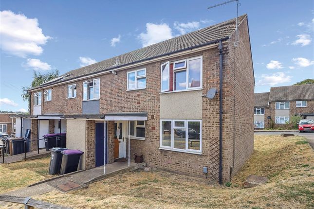 1-bed flat on 5, High Oak Road, WARE, £100,000