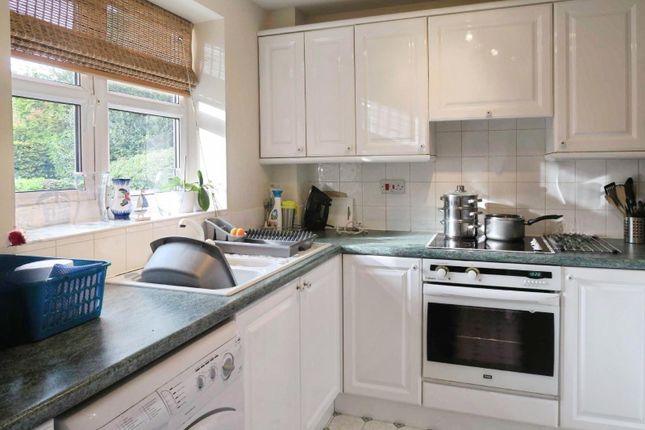 10, Southgate Court, Sale photo 4