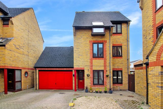 Thumbnail Detached house for sale in Standring Place, Aylesbury