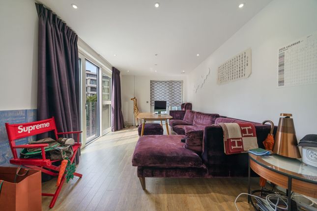 Flat 16, Bach House, London photo 2