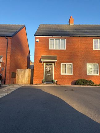 9 Clover Avenue - Front 3.Jpg