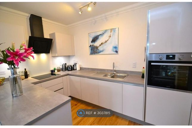 B Watling Street, Radlett photo 3