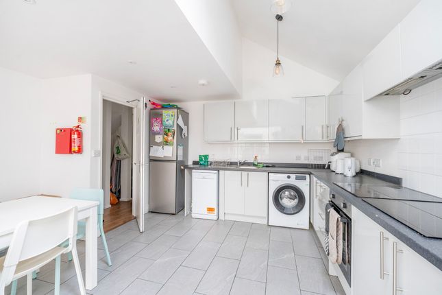 40 Earlham Green Lane, Norwich photo 3