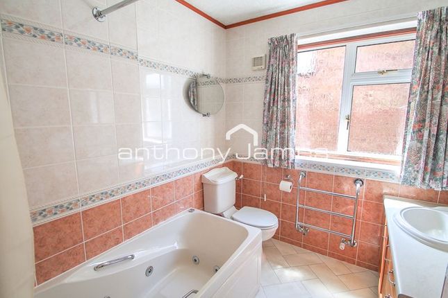 Semi-detached house to rent in Broad Lane, Wilmington, Dartford