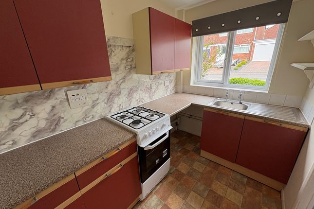 202 Lower Fairmead Road, Yeovil photo 4