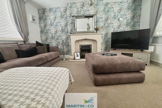 11, Highfield Lane, Worksop photo 3