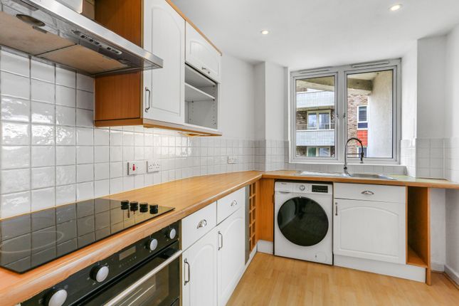 Flat 12, , Grosvenor House, 32 West Street, Sutton photo 4