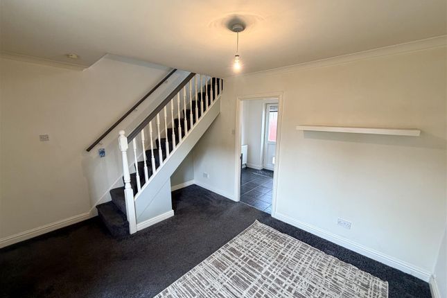 21, Coupland Road, Selby photo 3