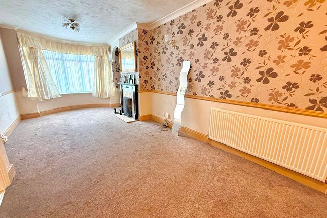 21, Garden Road, Dunstable photo 2